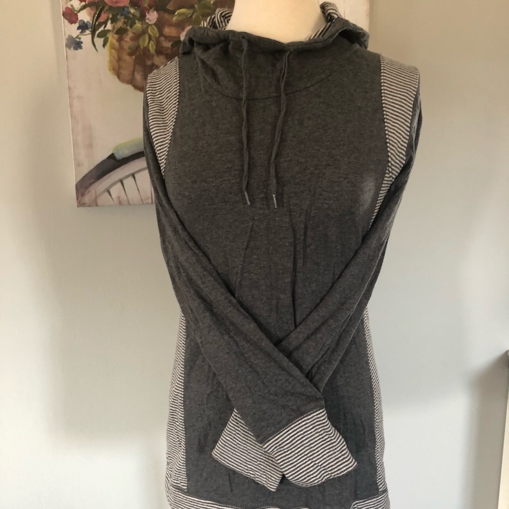 Eddie Bauer pullover hoodie.